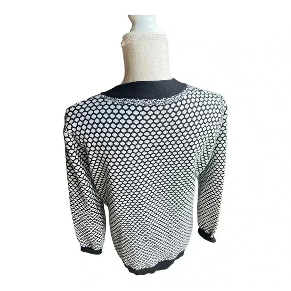 Women’s Sioni Black And White Cardigan Snap Button Closure No Size Tag Preowned - Picture 4 of 14